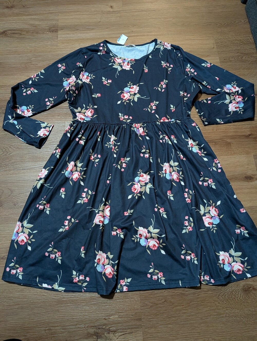 New Long Sleeve Navy Floral Dress 16
